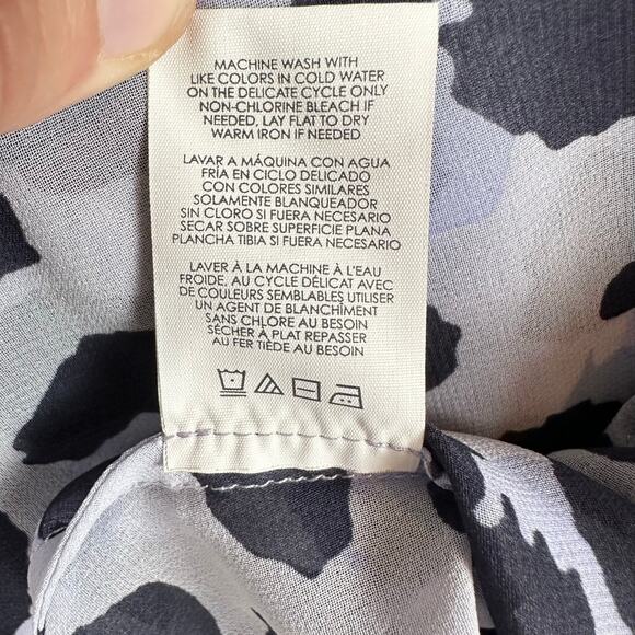 CAbi Leopard Animal Print Blouse Size S Violet Purple Peplum Chiffon Top 5536 - Picture 8 of 10